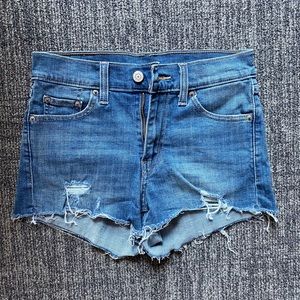 Levi’s Jean shorts - hardly worn!